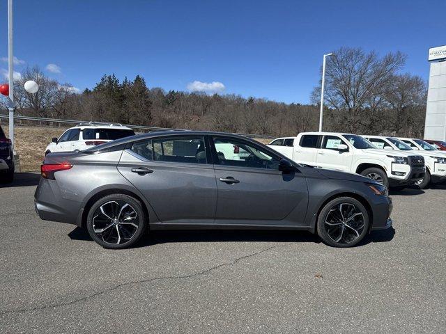 new 2025 Nissan Altima car, priced at $32,285