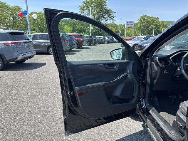 used 2023 Ford Escape car, priced at $24,999