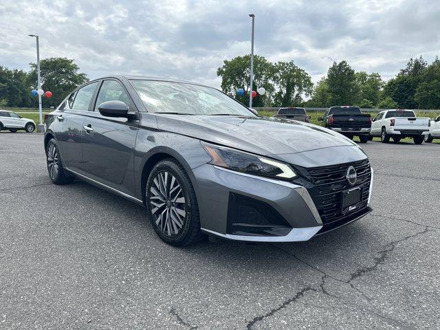 used 2023 Nissan Altima car, priced at $22,489