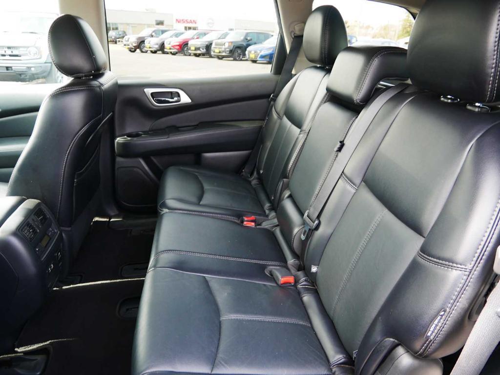 used 2020 Nissan Pathfinder car, priced at $19,424