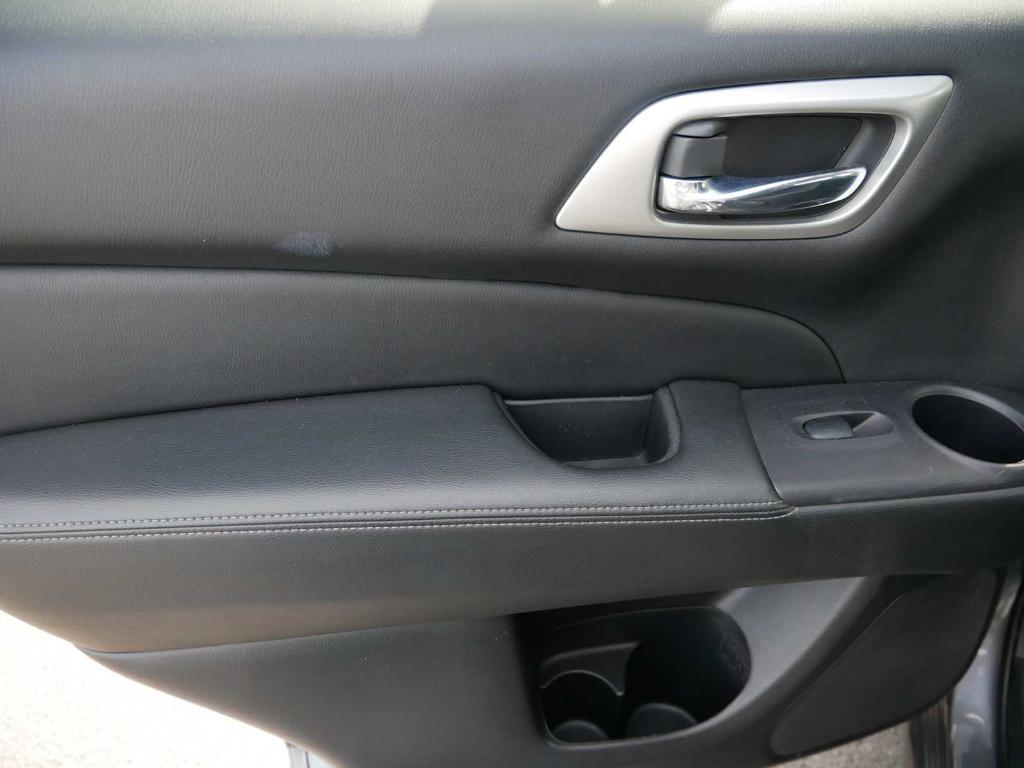 used 2020 Nissan Pathfinder car, priced at $19,424