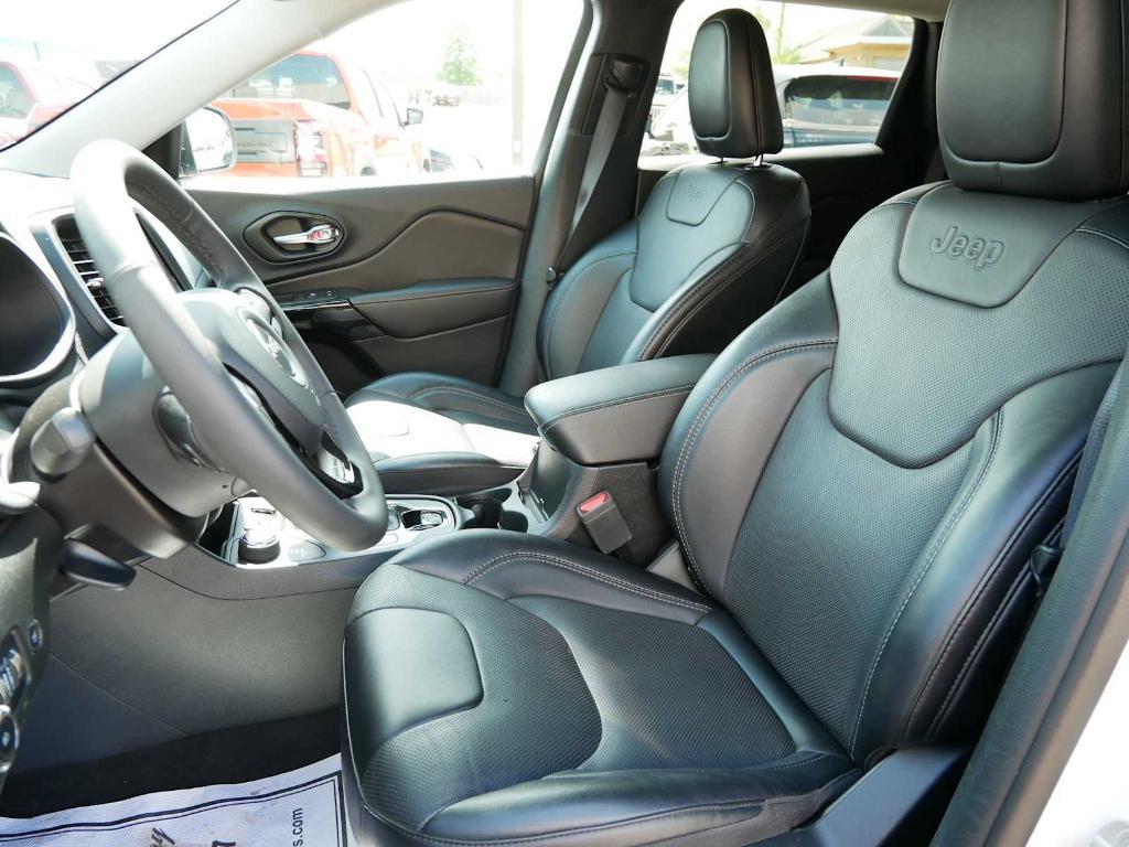 used 2023 Jeep Cherokee car, priced at $24,800