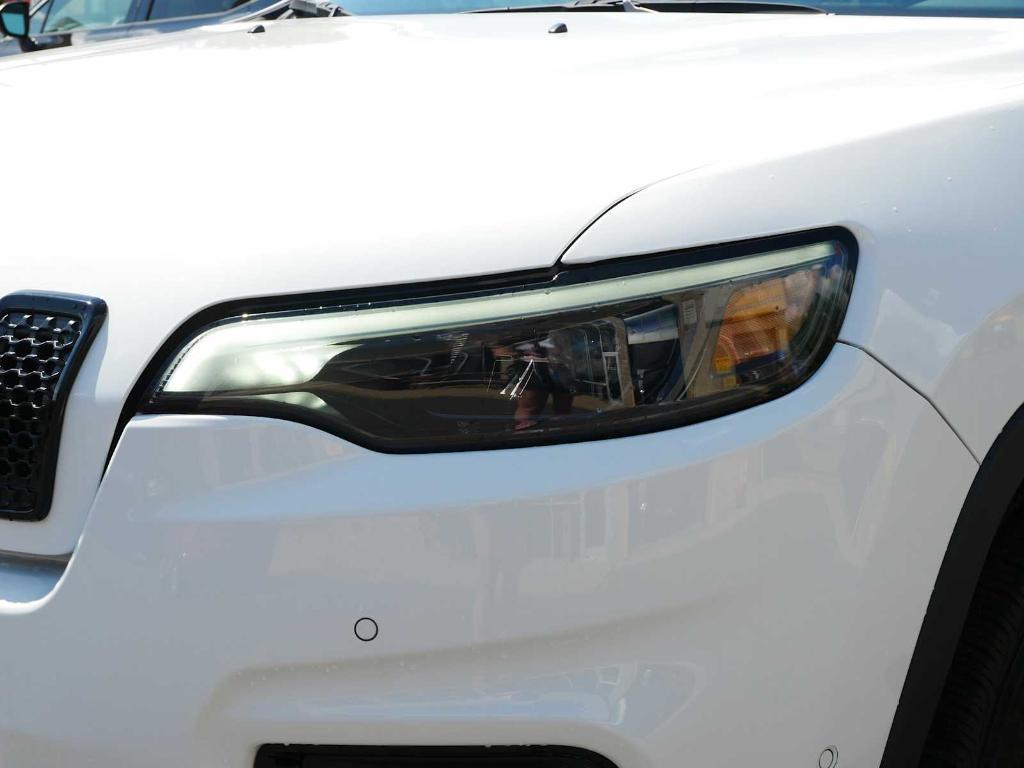 used 2023 Jeep Cherokee car, priced at $24,800