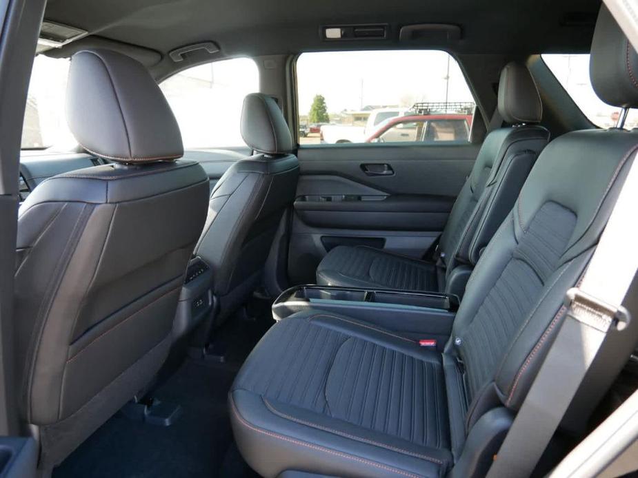 new 2024 Nissan Pathfinder car, priced at $44,950