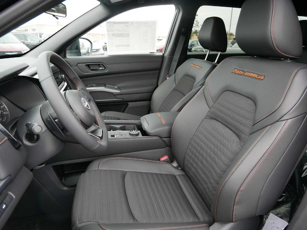 new 2025 Nissan Pathfinder car, priced at $42,270