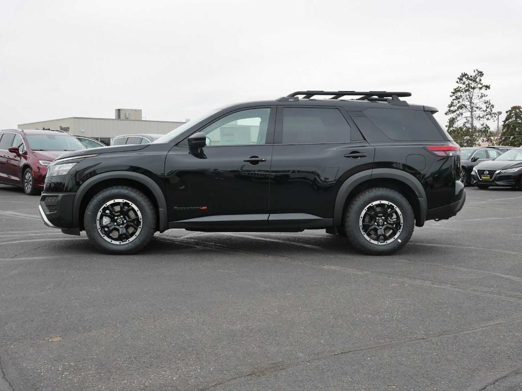 new 2025 Nissan Pathfinder car, priced at $42,270