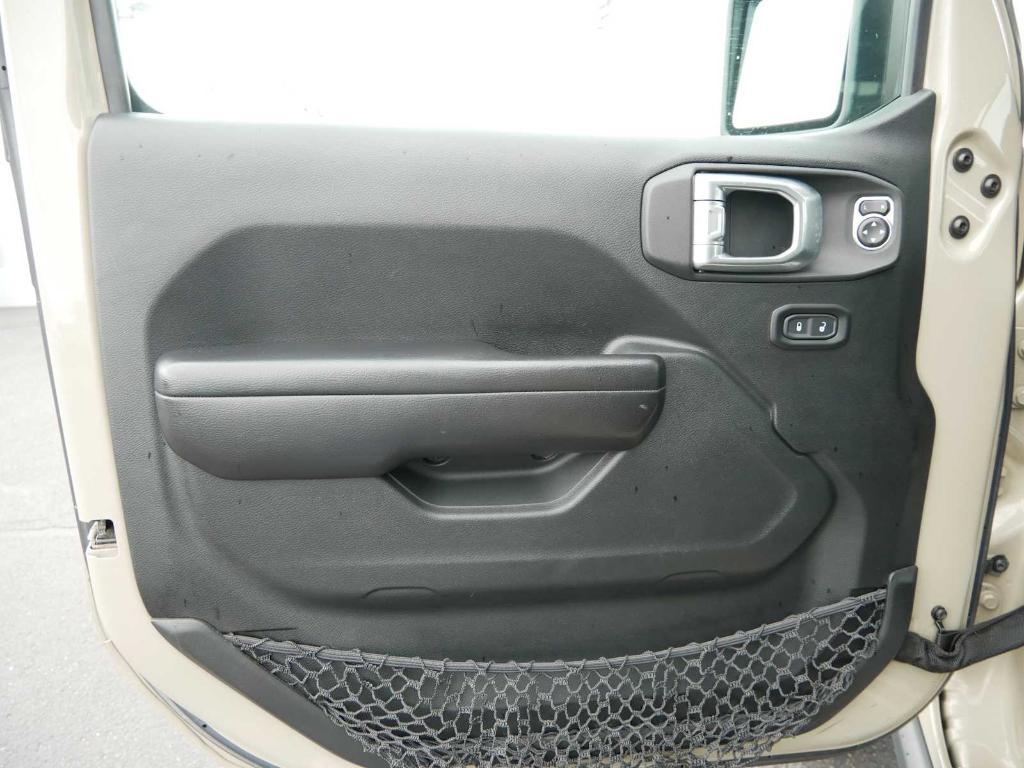 used 2020 Jeep Gladiator car, priced at $27,991