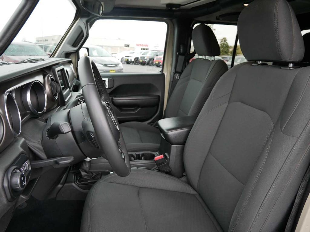 used 2020 Jeep Gladiator car, priced at $27,991