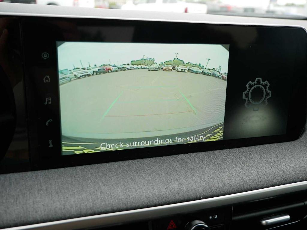 new 2025 Nissan Kicks car, priced at $26,718