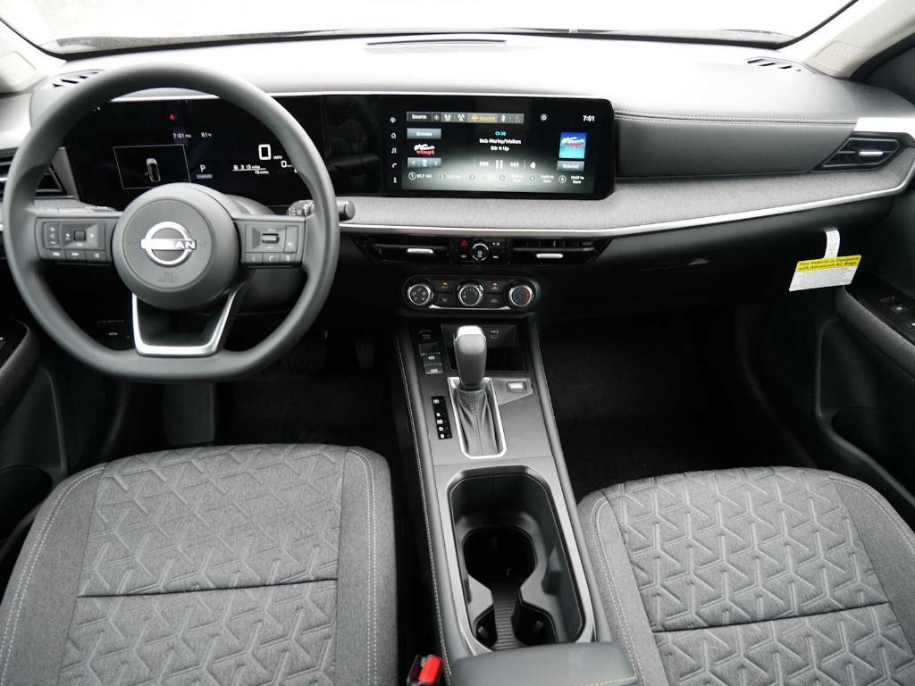 new 2025 Nissan Kicks car, priced at $26,718