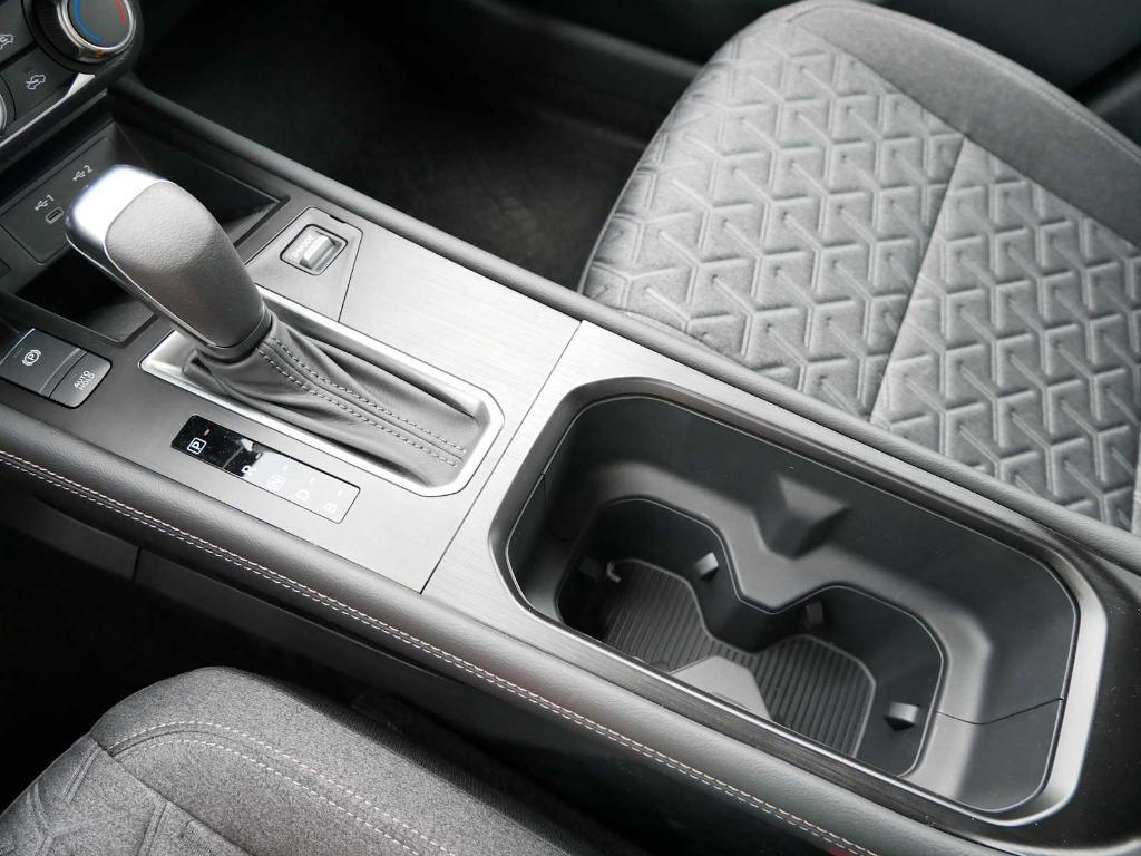 new 2025 Nissan Kicks car, priced at $26,718