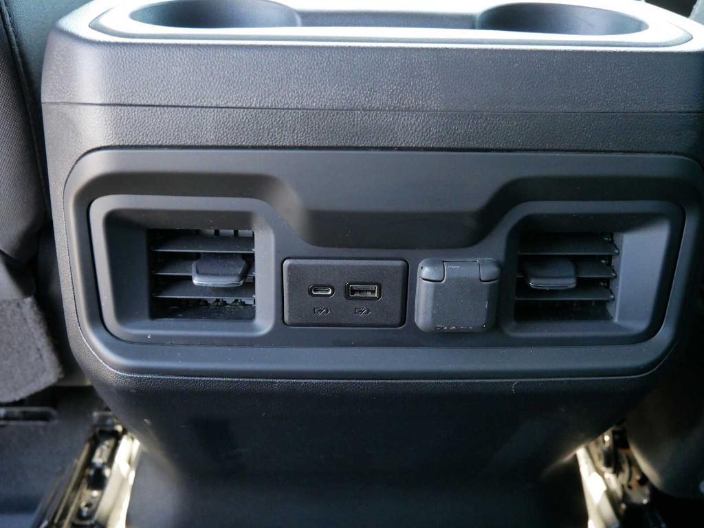 used 2021 Chevrolet Silverado 1500 car, priced at $27,900