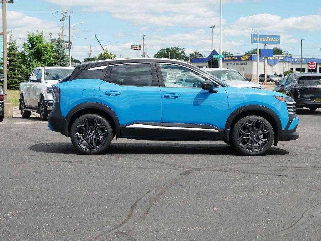 new 2025 Nissan Kicks car, priced at $32,194