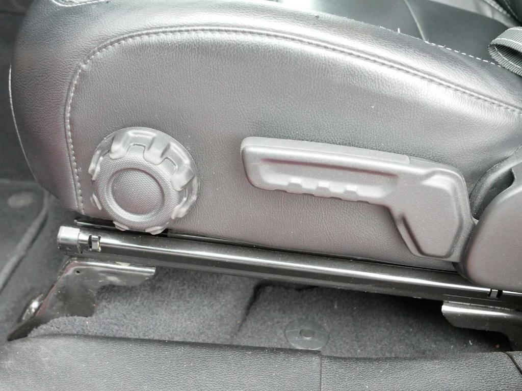 used 2020 Jeep Gladiator car, priced at $25,900