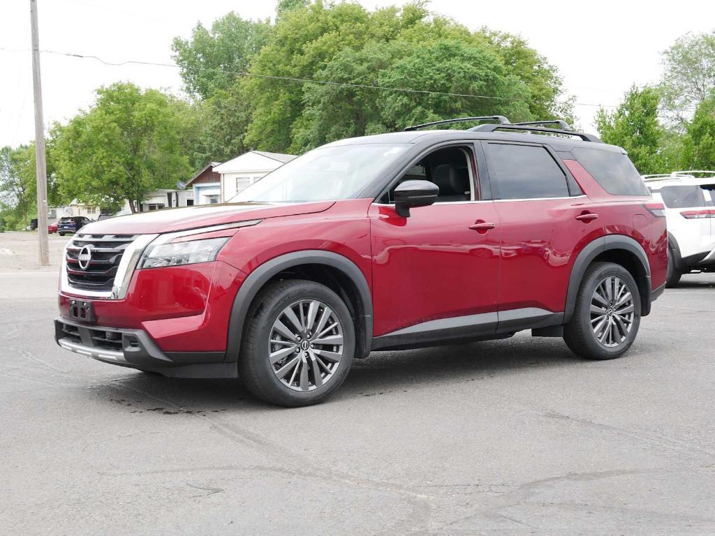 new 2025 Nissan Pathfinder car, priced at $47,420