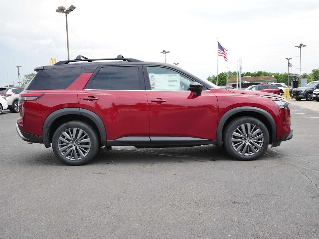 new 2025 Nissan Pathfinder car, priced at $47,420