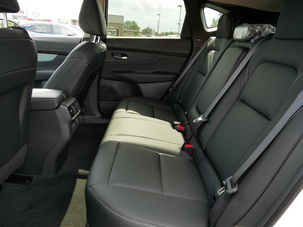 new 2025 Nissan Murano car, priced at $44,304