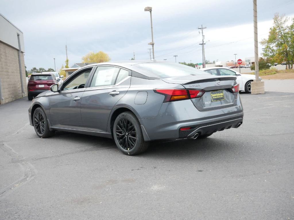 new 2025 Nissan Altima car, priced at $30,965