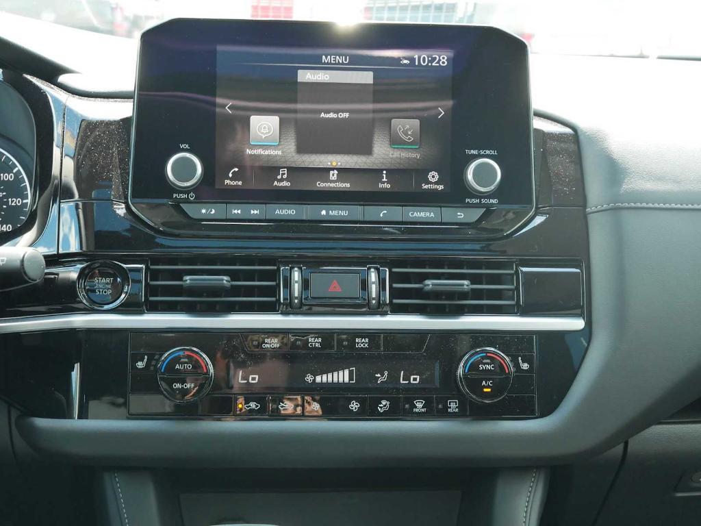 new 2025 Nissan Pathfinder car, priced at $43,087
