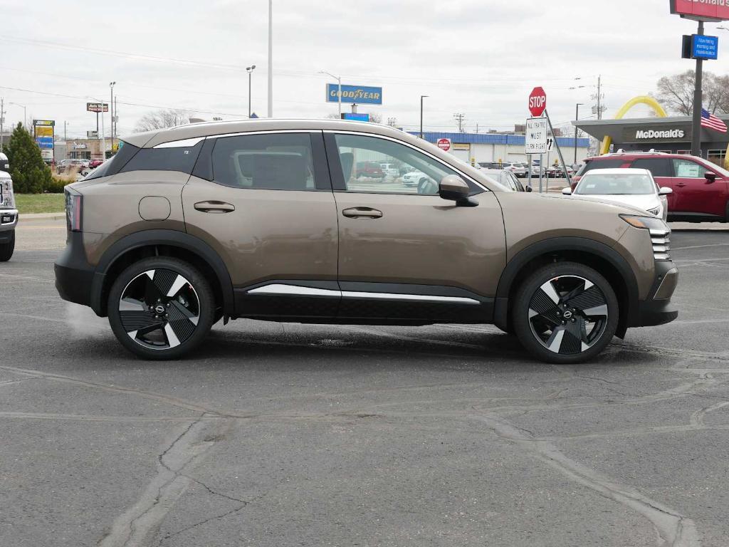 new 2025 Nissan Kicks car, priced at $30,602