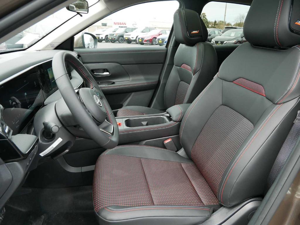 new 2025 Nissan Kicks car, priced at $30,602