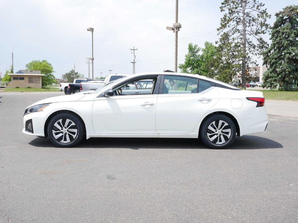 new 2025 Nissan Altima car, priced at $27,209
