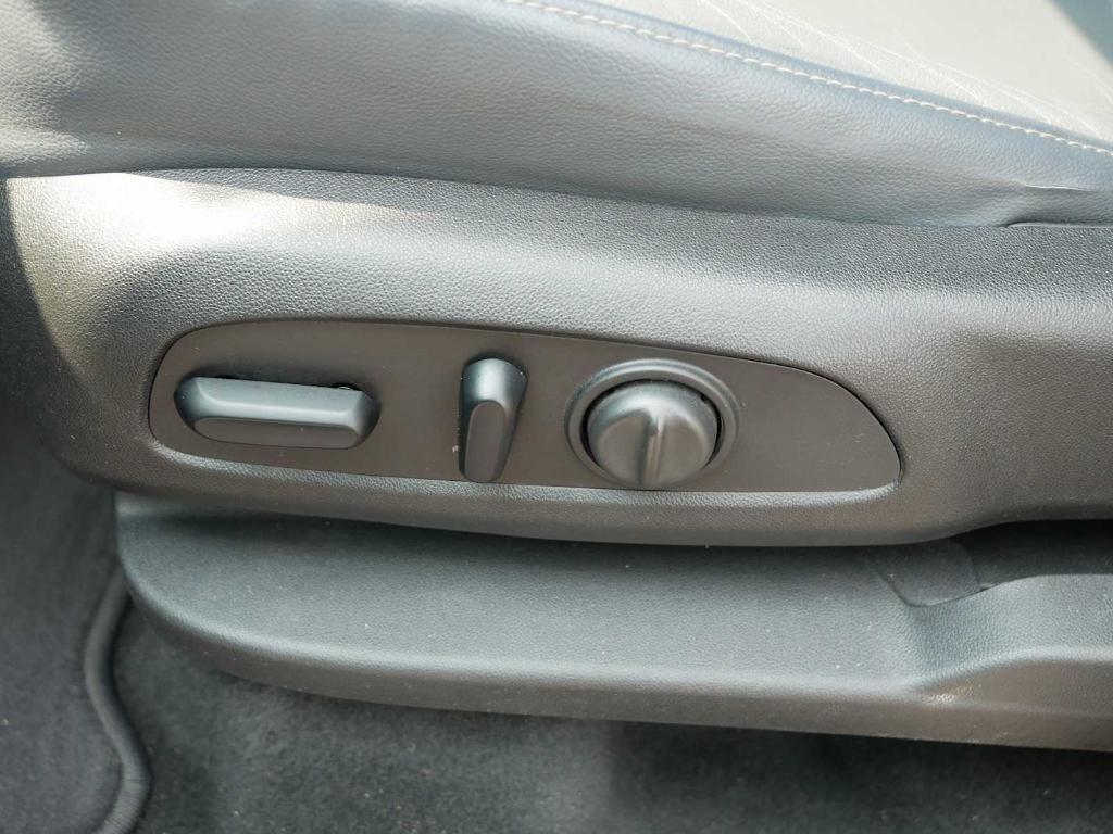 used 2018 Chevrolet Traverse car, priced at $13,993