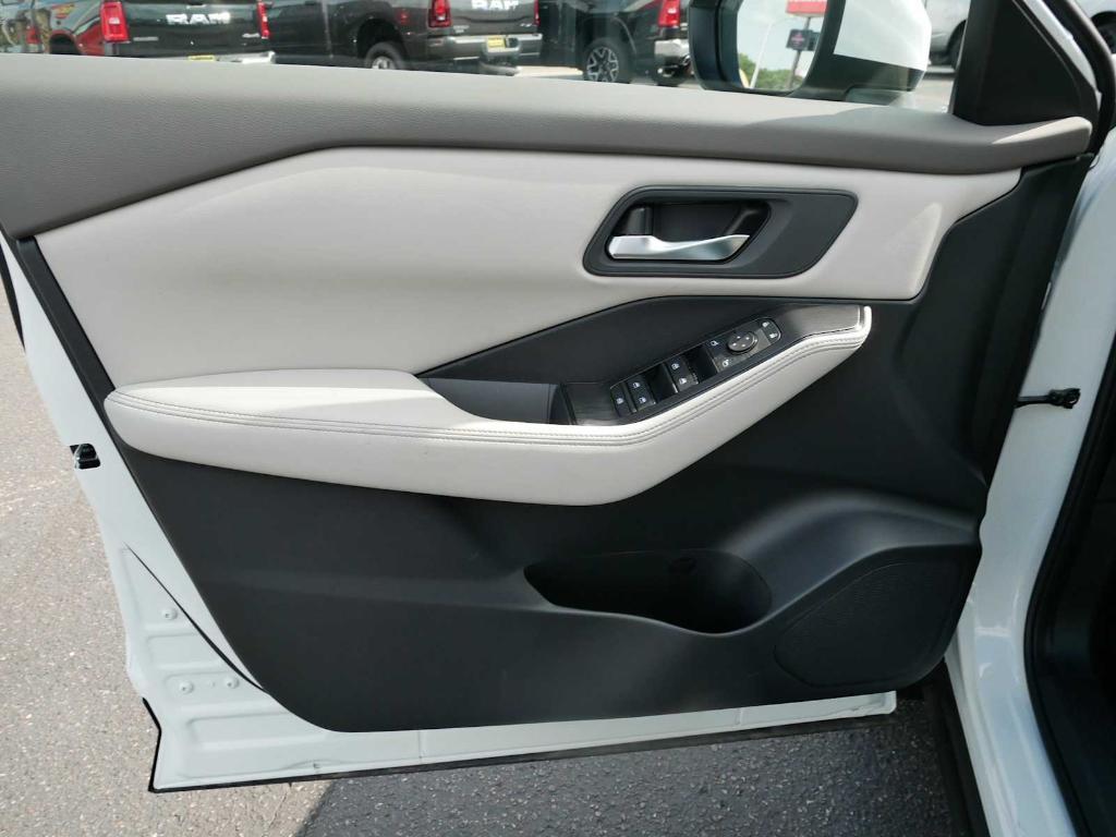 new 2025 Nissan Rogue car, priced at $32,433