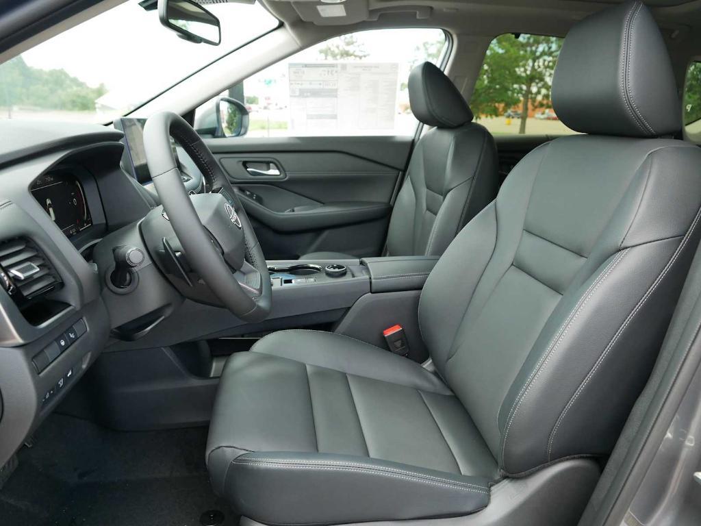 new 2025 Nissan Rogue car, priced at $39,370