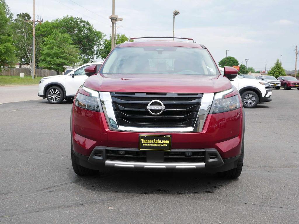 new 2025 Nissan Pathfinder car, priced at $46,975