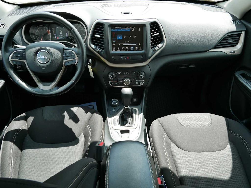 used 2016 Jeep Cherokee car, priced at $15,992