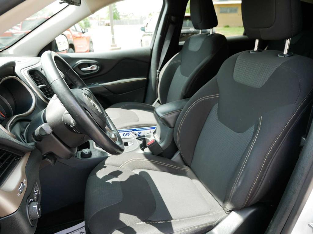 used 2016 Jeep Cherokee car, priced at $15,992
