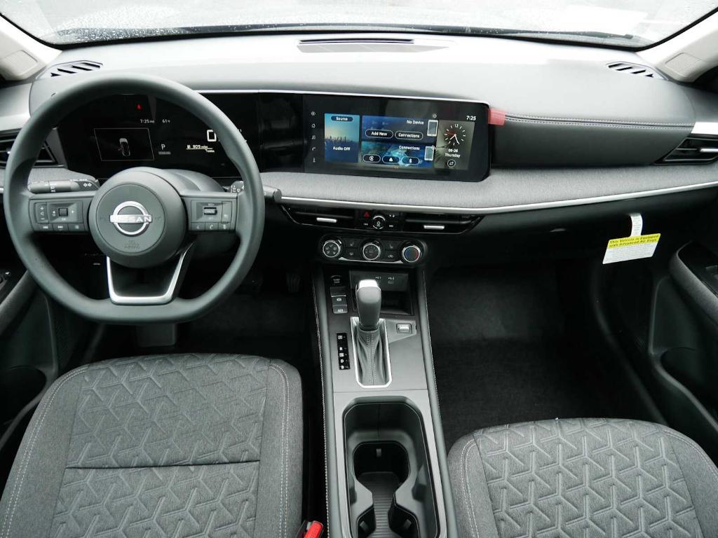 new 2025 Nissan Kicks car, priced at $28,218