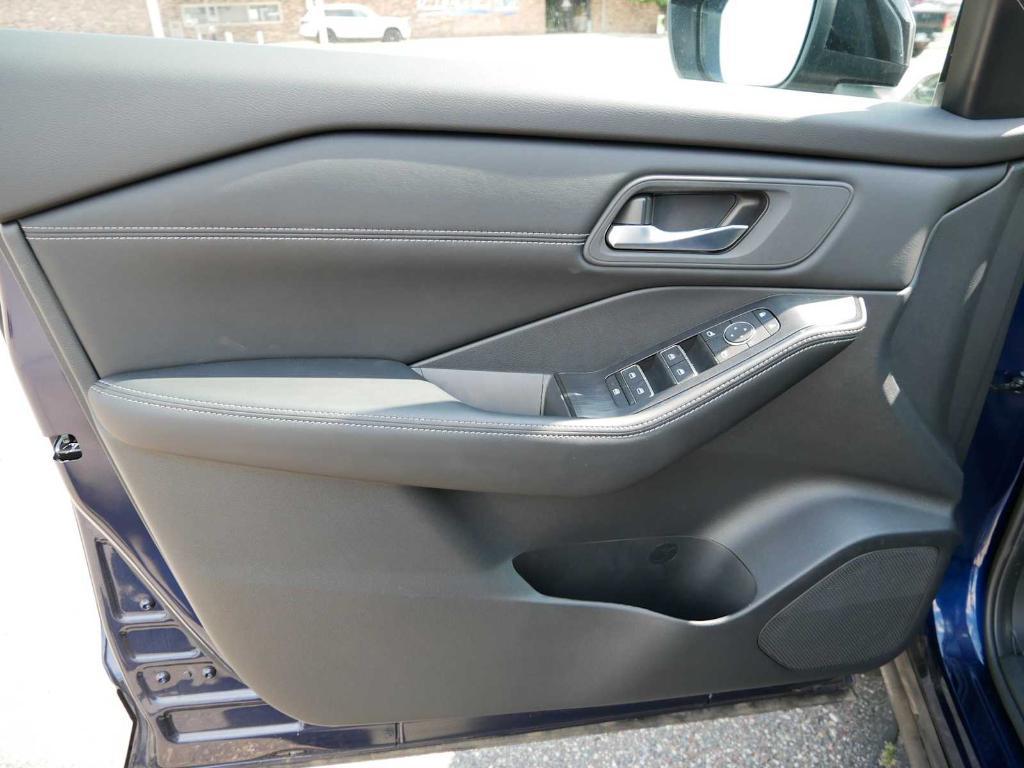 new 2025 Nissan Rogue car, priced at $38,576