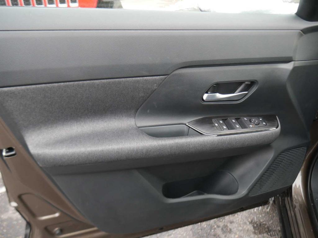 new 2025 Nissan Kicks car, priced at $25,378