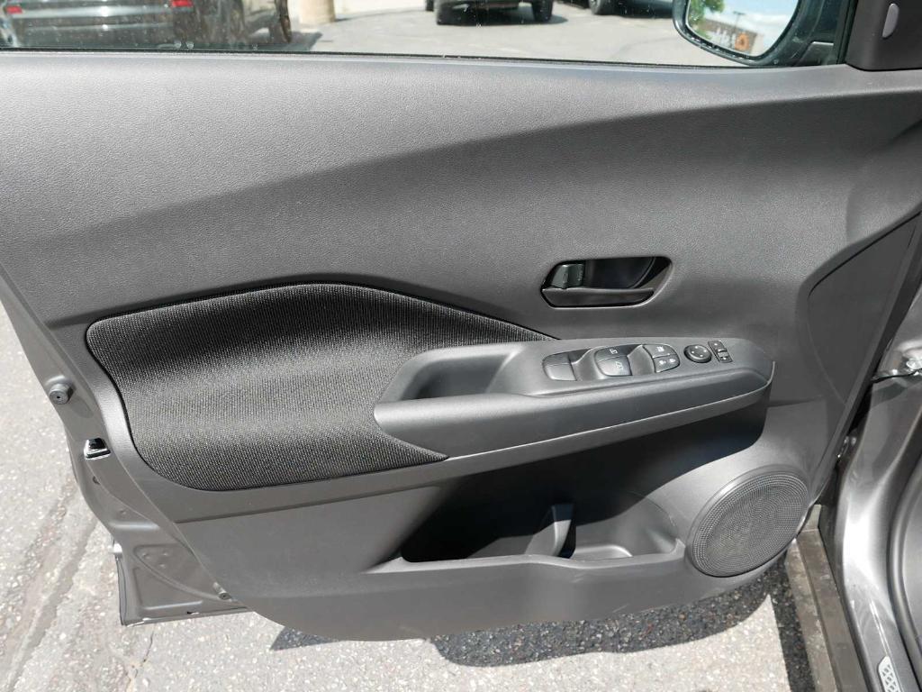 new 2025 Nissan Kicks Play car, priced at $22,899