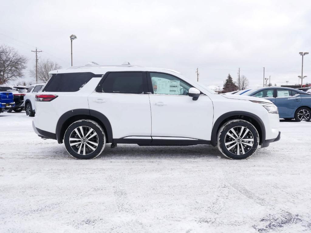 new 2025 Nissan Pathfinder car, priced at $54,825