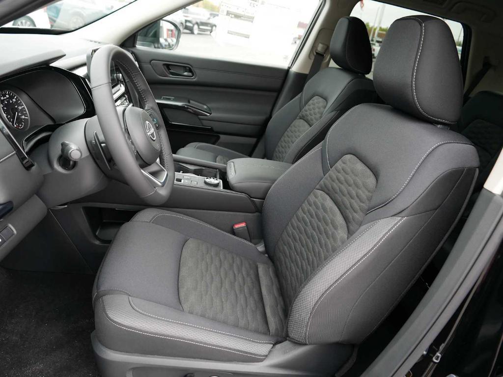 new 2025 Nissan Pathfinder car, priced at $37,006