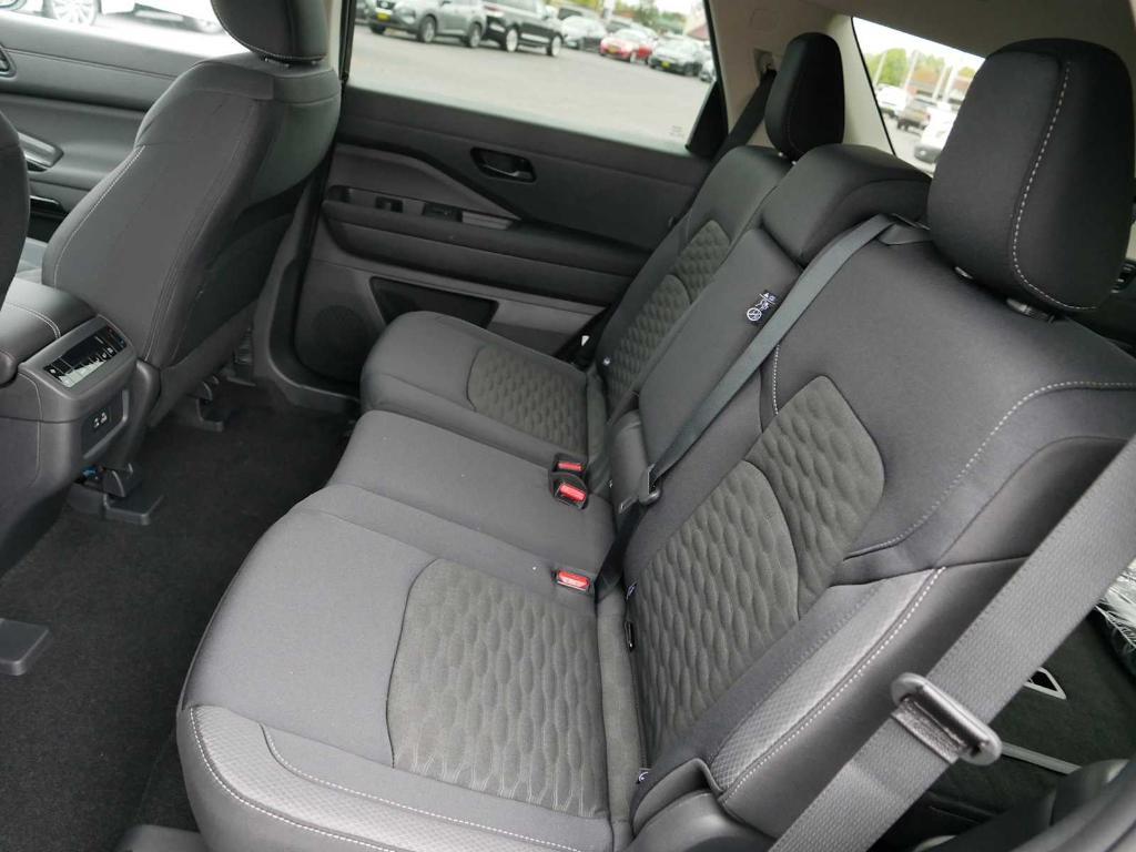 new 2025 Nissan Pathfinder car, priced at $37,006