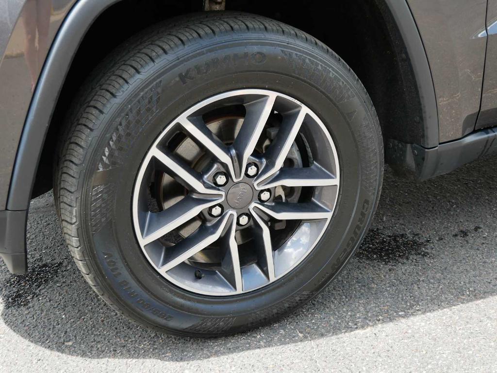 used 2019 Jeep Grand Cherokee car, priced at $18,814