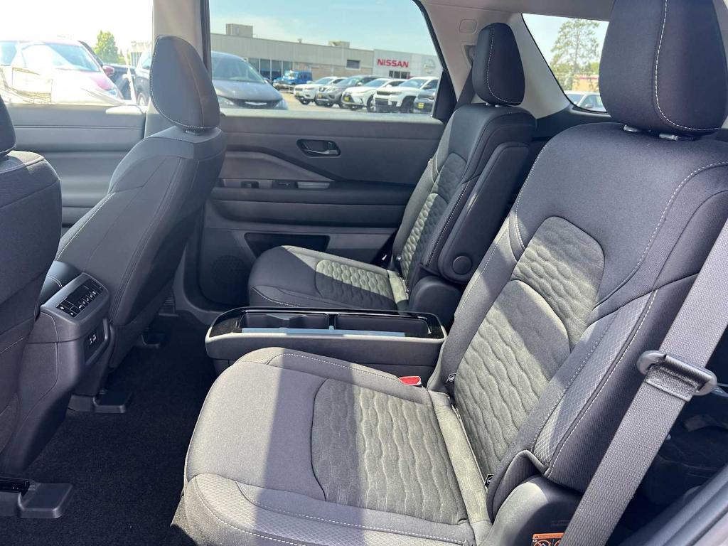new 2025 Nissan Pathfinder car, priced at $43,166
