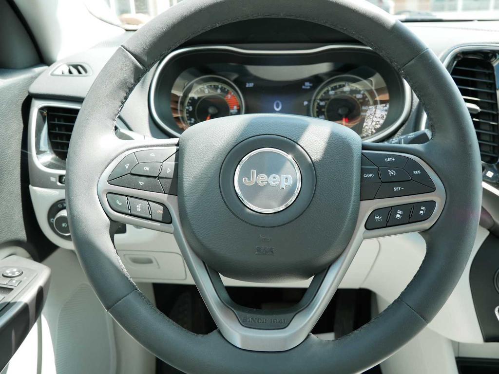 used 2021 Jeep Cherokee car, priced at $25,900