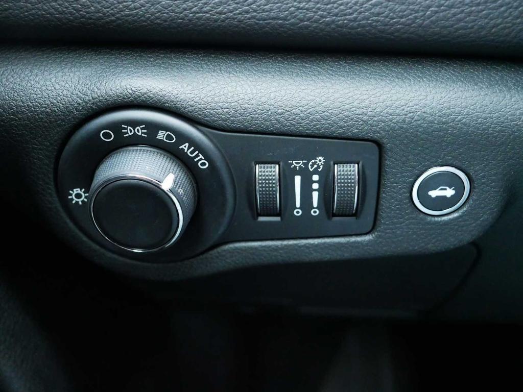 used 2015 Chrysler 200 car, priced at $11,993