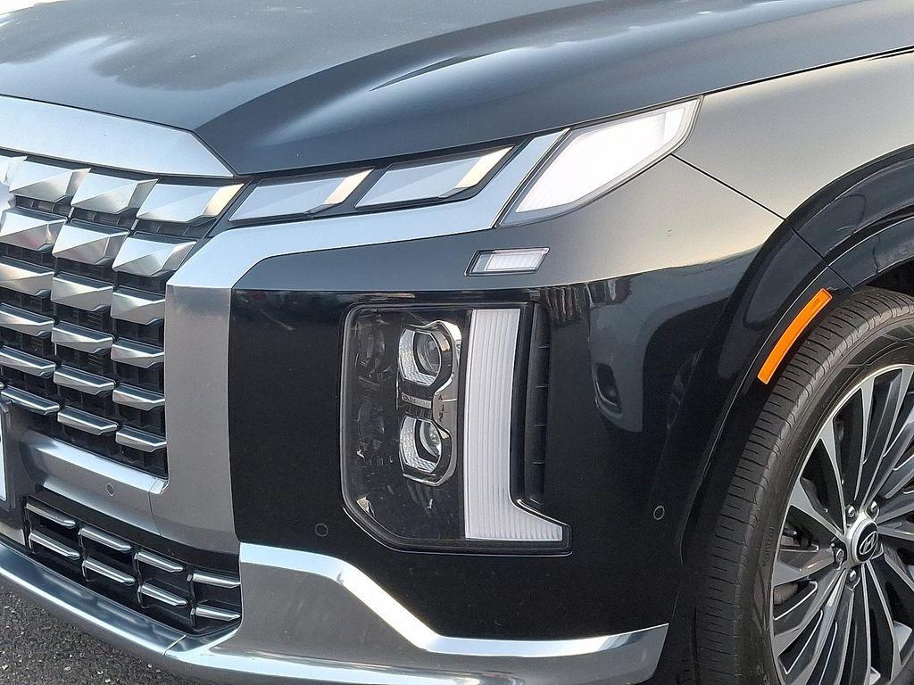 used 2023 Hyundai Palisade car, priced at $38,000