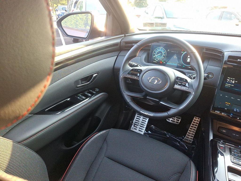 used 2024 Hyundai TUCSON Hybrid car, priced at $34,000