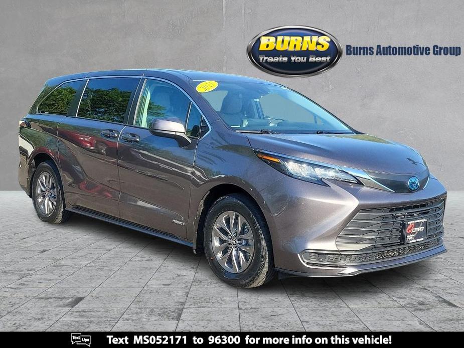 used 2021 Toyota Sienna car, priced at $35,597