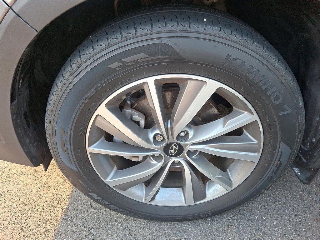 used 2020 Hyundai Santa Fe car, priced at $22,500