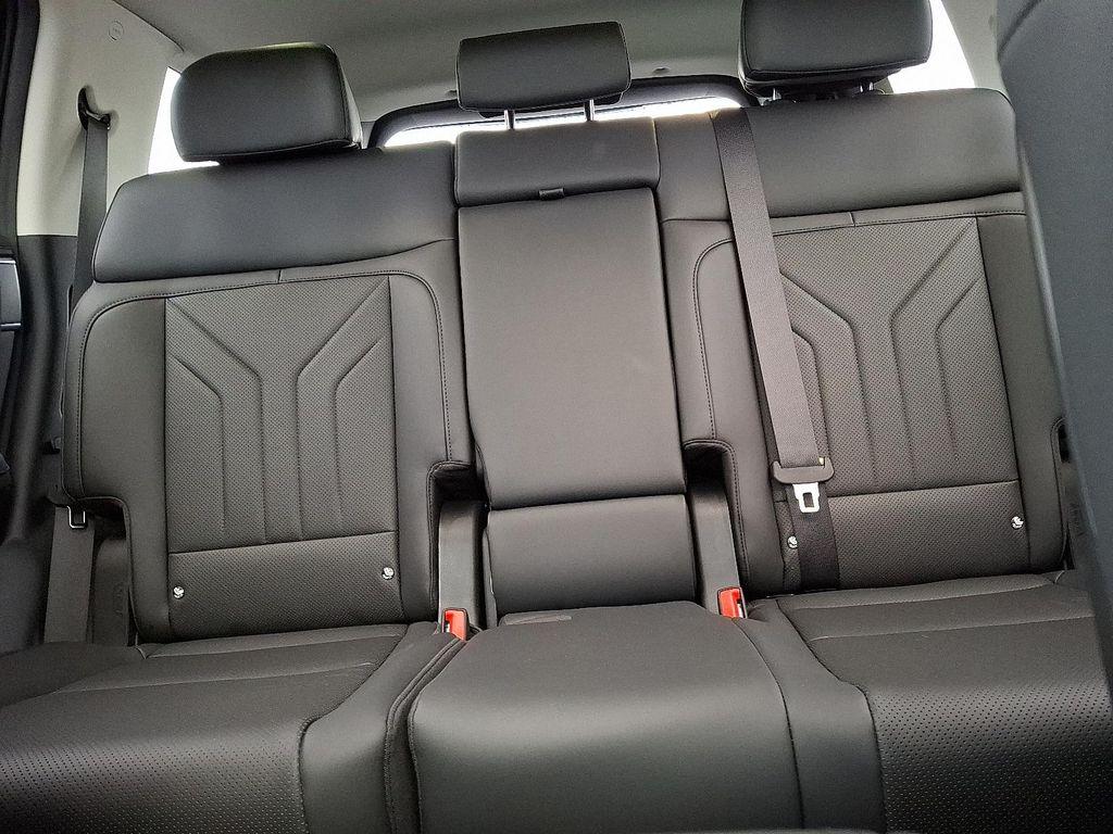 used 2025 Hyundai Santa Fe car, priced at $37,850