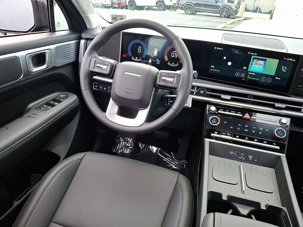 used 2025 Hyundai Santa Fe car, priced at $37,850