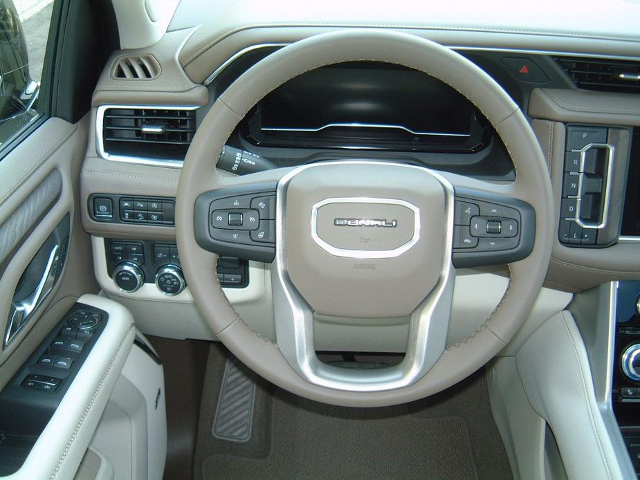 used 2023 GMC Yukon car, priced at $75,988